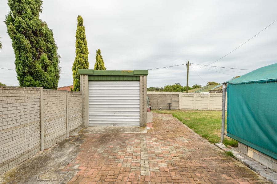3 Bedroom Property for Sale in Forest Hill Eastern Cape